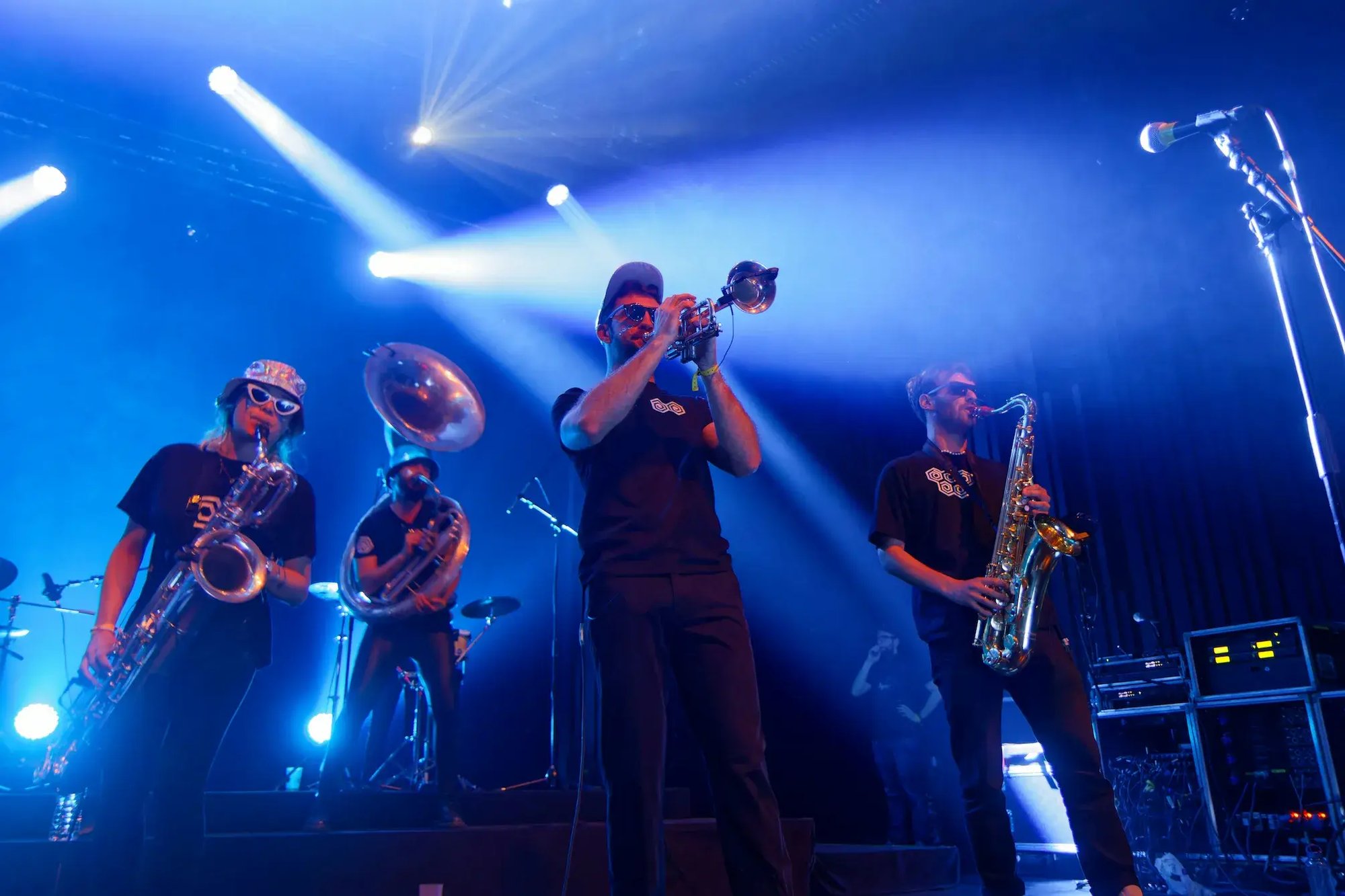 band playing music
